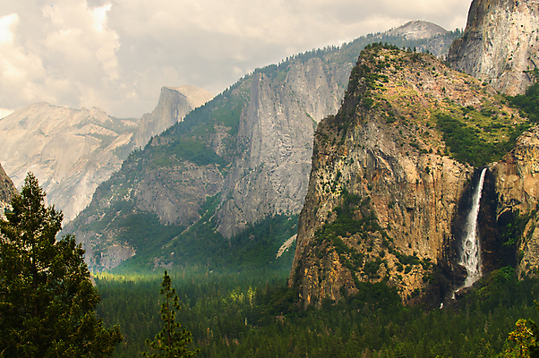 포토 JPG 해외이미지 상징 자연 산 국립공원 사람없음 강 미국 폭포 캘리포니아 내추럴 해외202004 해외포토 공원 북아메리카 생태계 파일형식 이미지허브