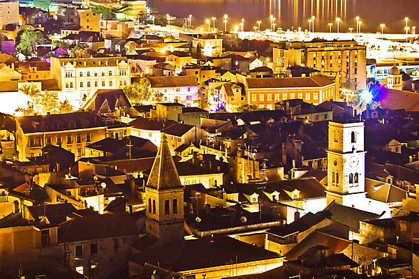 포토 JPG 해외이미지 유럽 야경 사람없음 야외 건물 도시풍경 교회 지중해 시력 크로아티아 해외202004 해외포토 건축물 나라 바다 종교건축 풍경 도시 야간 파일형식 풍경_경치 이미지허브