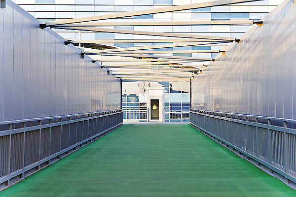 포토 JPG 해외이미지 백그라운드 올림픽 건축양식 유리 사람없음 건물 가로 초록색 파란색 경기장 게임 복도 플라스틱 콘크리트 해외202004 해외포토 건축물 건축 스포츠 컬러 스포츠시설 재질 놀이 파일형식 이미지허브