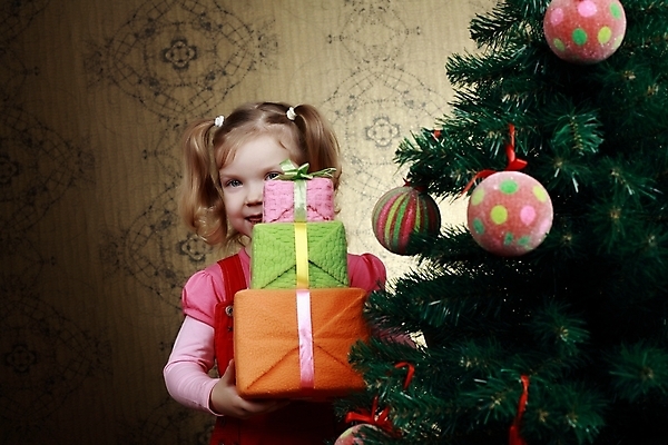 포토 JPG 해외이미지 나무 백인 계절 여자 행복 리본 어린이 백그라운드 크리스마스 겨울 공 휴가 새로움 선물 한명 사람 이벤트 장식 상자 놀람 축하 작음 연도 해외202004 해외포토 서양인 식물 1 기념일 감정 컨셉 표정 크기 파일형식 이미지허브