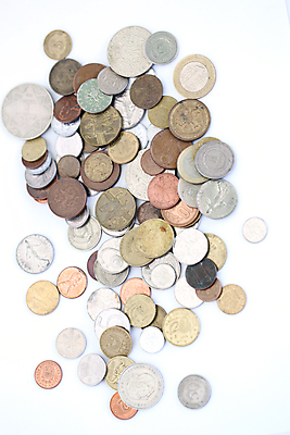 포토 JPG 해외이미지 도로 길 백그라운드 컨셉 돈 비즈니스 모션 사람없음 금융 빛 노란색 쌓기 달러 동전 회색 저축 코트 흰색 행운 그룹 변화 시장 재산 황금 심볼 오브젝트 사인 만들기 각도 조준 보물 흙더미 계좌 고립 구역 수입 해외202004 해외포토 컬러 교통시설 경제 흙 외투 파일형식 더미 이미지허브