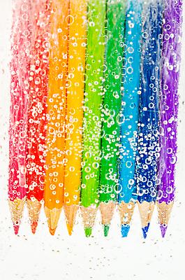 포토 JPG 해외이미지 디자인 교육 어린이 백그라운드 컨셉 무지개 학교 추상 수채화 아이디어 창조 미술 취미 사람없음 목재 물 컬러풀 연필 페인트 거품 장비 젖음 흰색 공구 그리기 닫기 심볼 오브젝트 그림 크레파스 날카로움 예술가 고립 소다 스펙트럼 해외202004 해외포토 자연요소 나무 컬러 무늬 재료 모션 문화예술 학용품 사람 필기구 도구 파일형식 이미지허브