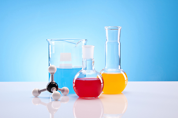 포토 JPG 해외이미지 과학 유리 실험 사람없음 빨간색 파란색 컬러풀 약 노란색 장비 기구 투명 액체 실험실 플라스크 시험관 유리그릇 튜브 발견 화학물질 해외202004 해외포토 그릇 컬러 의학 재질 실험기구 화학 파일형식 이미지허브