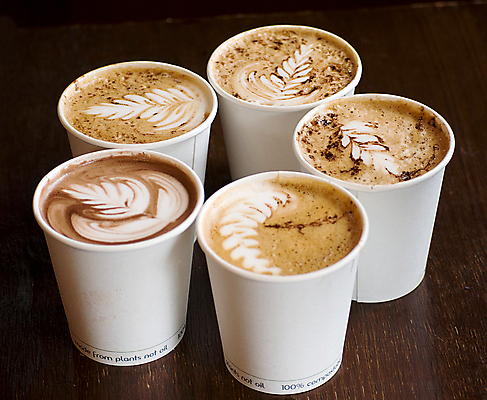 포토 JPG 해외이미지 커피 음료 유리 탁자 아침 디저트 미술 사람없음 목재 컵 갈색 식당 초콜릿 검은색 이탈리아 거품 카페 우유 머그컵 소용돌이 흰색 신선 바 뜨거움 액체 아침식사 설탕 컵받침 크림 묘사 상쾌 아로마 부드러움 카푸치노 에스프레소 단절 라떼 양조 카페인 해외202004 해외포토 주간 나무 식기 감정 유럽 음식 컬러 가구 재료 재질 문화예술 유제품 상점 식사 회오리 감각 받침대 파일형식 이미지허브