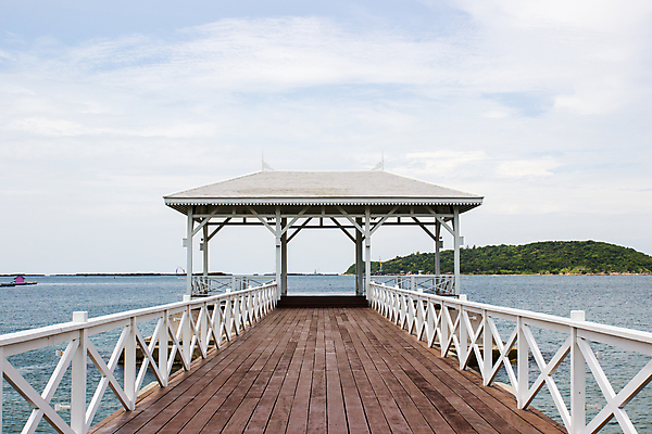 포토 JPG 해외이미지 구름 바다 섬 태국 자연 하늘 사람없음 목재 햇빛 평화 항구 맑음 흰색 해외202004 해외포토 자연요소 나무 아시아 컬러 컨셉 재료 교통시설 날씨 태양 생태계 파일형식 이미지허브