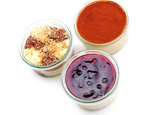 포토 JPG 해외이미지 실내 종류 사람없음 다양 세개 흰배경 푸딩 과일푸딩 티라미수 해외202004 해외포토 다수 백그라운드 디저트 3 내부 흰색 파일형식 이미지허브