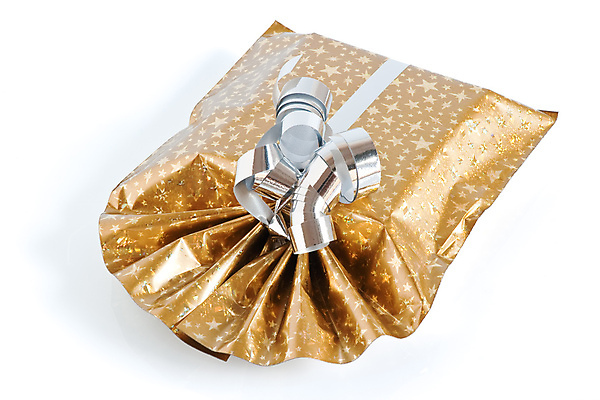 포토 JPG 해외이미지 디자인 기념일 리본 종이 백그라운드 크리스마스 포장 휴가 선물 사랑 이벤트 사람없음 장식 빛 쇼핑 상자 노란색 파티 놀람 기쁨 덮개 흰색 축하 생일 황금 은색 오브젝트 활 주기 패키지 고립 해외202004 해외포토 감정 컬러 컨셉 모션 표정 뚜껑 파일형식 이미지허브