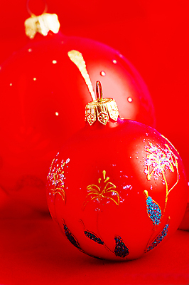 포토 JPG 해외이미지 1 종이 백그라운드 크리스마스 공 휴가 새로움 기념 사람없음 장식 빨간색 파란색 컬러풀 갈색 축제 흰색 축하 우아함 닫기 자주색 12월 연도 싱글 테이프 내추럴 고립 노엘 해외202004 해외포토 기념일 컬러 컨셉 모션 문구용품 날짜 파일형식 이미지허브