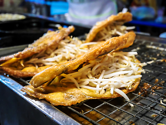 포토 JPG 해외이미지 전통 접시 음식 백그라운드 채소 태국 조개 건강 육류 요리 동양인 사람없음 계란 식사 저녁식사 튀김 굴 신선 뜨거움 시장 맛 해산물 점심식사 해외202004 해외포토 식기 아시아 컨셉 식재료 어패류 인종 알 파일형식 이미지허브