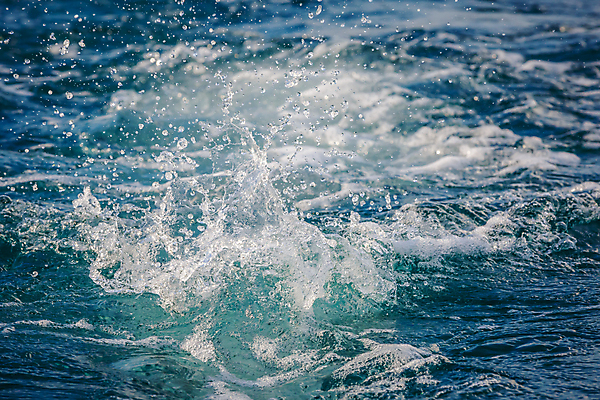 포토 JPG 해외이미지 물결 파도 바다 여행 백그라운드 이동 벽지 휴가 사람없음 물 여름 파란색 빛 태양 거품 흰색 닫기 질감 깊이 해외202004 해외포토 자연요소 계절 컬러 컨셉 모션 파일형식 이미지허브