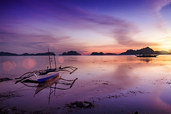 포토 JPG 해외이미지 구름 바다 여행 자연 하늘 열대 산 풍경 사람없음 여름 관광지 일몰 보트 명승지 열대기후 해외202004 해외포토 자연요소 계절 배_교통 노을 생태계 파일형식 이미지허브