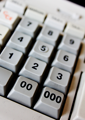 포토 JPG 해외이미지 비즈니스 열쇠 사람없음 금융 사무실 숫자 계산기 공구 수학 계산 문제 회계 세금 공급 해외202004 해외포토 문자 교과목 문구용품 경제 장비 도구 파일형식 이미지허브