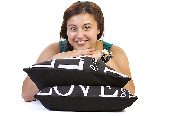 포토 JPG 해외이미지 백인 라이프스타일 여자 행복 백그라운드 베개 아침 휴식 바닥 주택 실내 한명 미소 사람 10대 청춘 쌓기 침실 흰색 침대 달콤 거짓말 사춘기 해외202004 해외포토 주간 서양인 1 감정 컬러 가구 컨셉 침구 모션 청소년 표정 내부 건물 생활 맛 파일형식 이미지허브