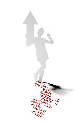 포토 JPG 스튜디오촬영 모양 여자 화살표 종이 인형 백그라운드 컨셉 사람모양 실내 그림자 들기 세일 모형 페이퍼아트 방향 종이공예 상승 종이팝업 종이인형 여자만 국내포토 모션 사람 내부 공예 파일형식