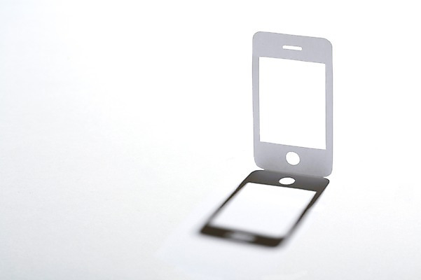 포토 JPG 스튜디오촬영 모양 종이 백그라운드 컨셉 무선통신 실내 그림자 사람없음 스마트폰 핸드폰 모형 페이퍼아트 전화기 종이공예 종이팝업 국내포토 통신 내부 전자제품 스마트기기 공예 파일형식