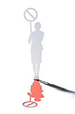 포토 JPG 스튜디오촬영 모양 종이 인형 백그라운드 컨셉 사람모양 실내 그림자 들기 사람없음 모형 팻말 금지 표지판 비즈니스우먼 페이퍼아트 종이공예 종이접기 종이팝업 종이인형 국내포토 여자 비즈니스 모션 프레임 알림판 내부 직장인 공예 접기 파일형식