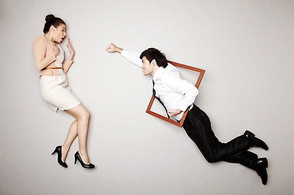 포토 JPG 스튜디오촬영 전신 외국인 해외기획촬영 라이프스타일 커플 2012년태국 여자 남자 포즈 액자 비즈니스 모션 회색배경 실내 표정 사람 정장 손짓 20대 성인 두명 공중 옆모습 하이앵글 놀람 주먹 직장인 비즈니스맨 비즈니스우먼 청년만 성인만 국내포토 직업 옷 감정 뷰포인트 백그라운드 관계 인종 청년 내부 생활 회색 파일형식