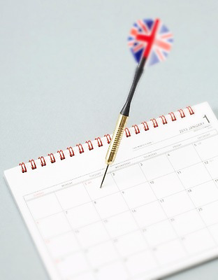 포토 JPG 스튜디오촬영 백그라운드 영국 화살 새해 실내 근접촬영 사람없음 아웃포커스 숫자 달력 날짜 국기 오브젝트 2013년 다트핀 1월 탁상달력 국내포토 문자 유럽 뷰포인트 촬영기법 내부 연도 다트 파일형식