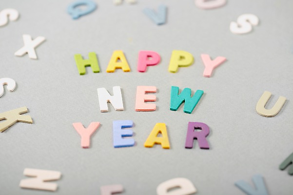 포토 JPG 스튜디오촬영 문자 알파벳 영어 백그라운드 새해 실내 사람없음 단어 새해인사 인사 메시지 오브젝트 해피뉴이어 국내포토 내부 예절 파일형식