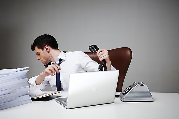 포토 JPG 스튜디오촬영 서양인 외국인 백인 해외기획촬영 라이프스타일 응시 2012년태국 남자 맨라이프 의자 비즈니스 회색배경 실내 한명 사람 정장 상반신 성인 30대 비즈니스라이프 노트북 펜 다이어리 업무 직장인 비즈니스맨 작업실 전화기 책상 문서 통화 남자만 남자한명만 성인남자만 성인한명만 성인남자한명만 장년만 장년남자만 장년남자한명만 성인만 국내포토 직업 1 시선 옷 가구 백그라운드 모션 인종 내부 생활 장년 전자제품 필기구 사무용품 회색 작업 파일형식