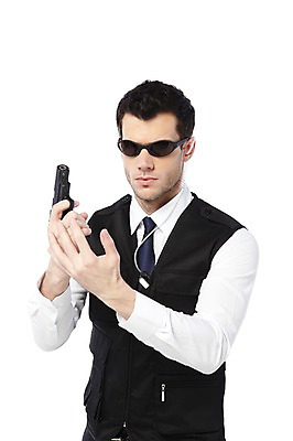 포토 JPG 스튜디오촬영 서양인 외국인 백인 해외기획촬영 직업 라이프스타일 2012년태국 남자 무기 맨라이프 이어폰 포즈 모션 실내 한명 들기 누끼 사람 정장 상반신 성인 앞모습 30대 선글라스 권총 총 도움 보호 보안 경호원 방탄복 남자만 남자한명만 성인남자만 성인한명만 성인남자한명만 장년만 장년남자만 장년남자한명만 성인만 국내포토 1 옷 안경 뷰포인트 음향기기 컨셉 안전 인종 내부 생활 장년 파일형식