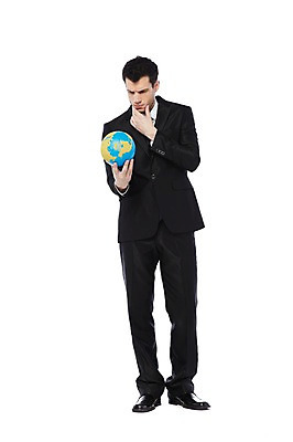 포토 JPG 스튜디오촬영 전신 서양인 외국인 백인 해외기획촬영 라이프스타일 응시 2012년태국 남자 맨라이프 비즈니스 실내 한명 서기 들기 누끼 사람 정장 성인 앞모습 30대 비즈니스라이프 지구본 직장인 비즈니스맨 남자만 남자한명만 성인남자만 성인한명만 성인남자한명만 장년만 장년남자만 장년남자한명만 성인만 국내포토 직업 1 시선 옷 뷰포인트 모션 인종 내부 생활 장년 파일형식