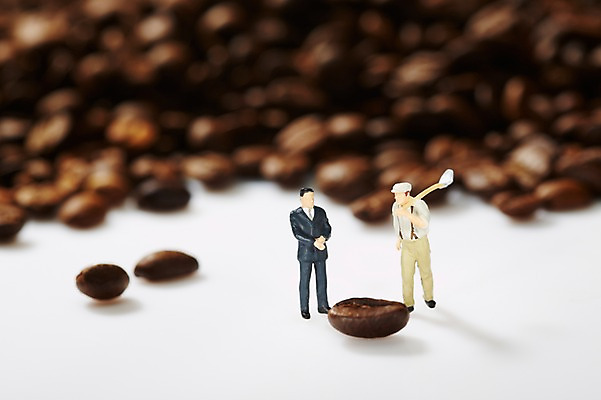 포토 JPG 스튜디오촬영 커피 음식 인형 백그라운드 컨셉 재료 디저트 노동자 콩 실내 근접촬영 사람없음 아웃포커스 미니어처 피규어 원두 농부 삽 원두커피 국내포토 직업 음료 뷰포인트 곡류 촬영기법 내부 모형 파일형식