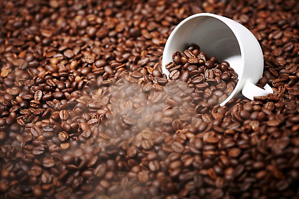 포토 JPG 스튜디오촬영 커피 음료 음식 백그라운드 컨셉 재료 디저트 잔 콩 실내 근접촬영 사람없음 아웃포커스 컵 머그컵 원두 연기 커피잔 찻잔 원두커피 국내포토 식기 뷰포인트 곡류 촬영기법 내부 파일형식