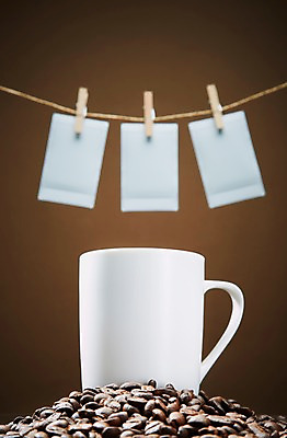 포토 JPG 스튜디오촬영 커피 음료 줄 음식 백그라운드 컨셉 재료 디저트 잔 콩 실내 집게 근접촬영 사람없음 아웃포커스 컵 머그컵 원두 커피잔 찻잔 원두커피 폴라로이드 기념사진 국내포토 식기 뷰포인트 곡류 촬영기법 내부 카메라 파일형식