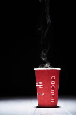 포토 JPG 스튜디오촬영 커피 음료 음식 백그라운드 컨셉 디저트 실내 사람없음 컵 연기 종이컵 원두커피 테이크아웃 국내포토 식기 내부 일회용 파일형식