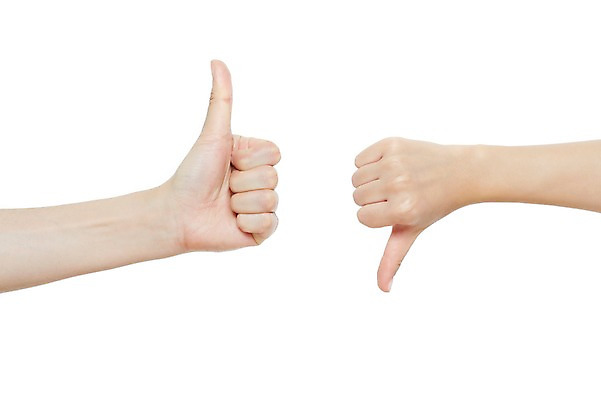 포토 JPG 스튜디오촬영 손 여자 남자 신체 손가락 모션 실내 누끼 사람 손짓 두명 신체부위 엄지손가락 최고 만족 나쁜 국내포토 감정 내부 파일형식