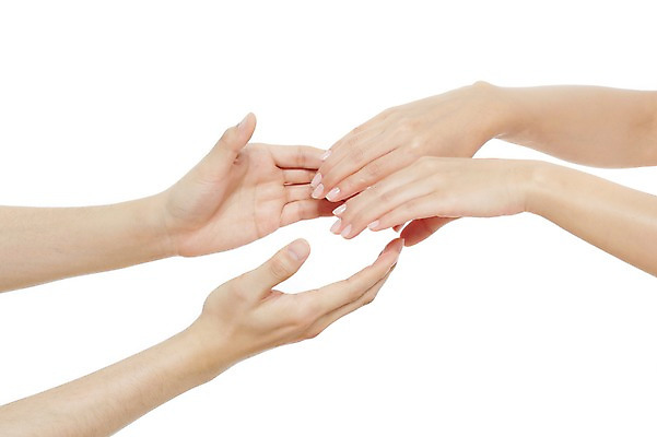 포토 JPG 스튜디오촬영 손 커플 여자 남자 신체 모션 실내 누끼 사람 손짓 두명 신체부위 양손 국내포토 관계 내부 파일형식