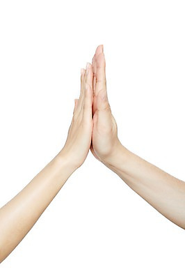 포토 JPG 스튜디오촬영 손 커플 여자 남자 신체 모션 실내 누끼 사람 손짓 두명 신체부위 맞대기 손맞댄 국내포토 관계 내부 파일형식