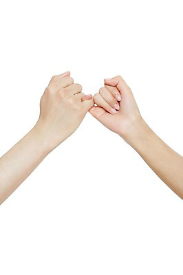 포토 JPG 스튜디오촬영 손 커플 여자 남자 신체 손가락 모션 실내 누끼 사람 손짓 두명 신체부위 약속 새끼손가락 국내포토 관계 내부 파일형식