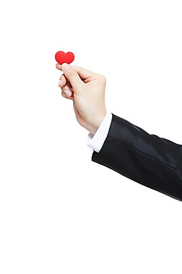 포토 JPG 스튜디오촬영 손 남자 신체 비즈니스 모션 한손 실내 한명 들기 누끼 사람 정장 손짓 신체부위 하트 비즈니스맨 국내포토 모양 1 옷 내부 직장인 파일형식