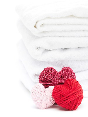 포토 JPG 스튜디오촬영 백그라운드 실내 사랑 사람없음 수건 하트 털실 실 실타래 국내포토 모양 감정 내부 위생용품 파일형식