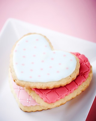 포토 JPG 스튜디오촬영 그릇 접시 음식 백그라운드 디저트 실내 사랑 사람없음 쿠키 과자 하트 국내포토 모양 식기 감정 내부 파일형식