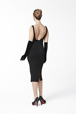 포토 JPG 스튜디오촬영 전신 외국인 해외기획촬영 직업 2012년태국 드레스 원피스 여자 구두 포즈 장갑 목걸이 장신구 모션 실내 한명 서기 누끼 사람 20대 성인 뒷모습 자신감 배우 영화배우 하이힐 보석 오드리헵번 여자만 여자한명만 성인여자만 청년만 청년여자만 성인한명만 청년여자한명만 성인여자한명만 성인만 국내포토 1 잡화 옷 감정 뷰포인트 신발 인종 청년 내부 여성화 광석 연예인 파일형식