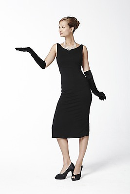 포토 JPG 스튜디오촬영 전신 외국인 해외기획촬영 직업 2012년태국 드레스 원피스 여자 구두 포즈 장갑 목걸이 장신구 모션 안내 실내 한명 서기 미소 웃음 누끼 사람 손짓 20대 성인 자신감 배우 영화배우 하이힐 보석 오드리헵번 여자만 여자한명만 성인여자만 청년만 청년여자만 성인한명만 청년여자한명만 성인여자한명만 성인만 국내포토 1 잡화 옷 감정 신발 표정 인종 청년 내부 여성화 광석 연예인 파일형식