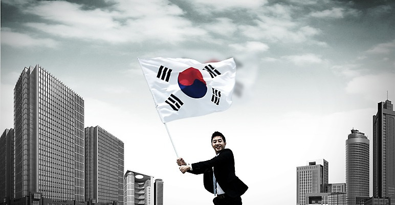 PSD 편집 편집이미지 남자 비즈니스 한명 서기 미소 웃음 사람 동양인 빌딩 상반신 성인 건물 그래픽 3D 한국인 깃발 직장인 비즈니스맨 국기 태극기 입체 애국심 애국자 남자만 남자한명만 성인남자만 성인만 편집3D 직업 1 건축물 모션 표정 인종 디지털합성 파일형식