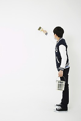 포토 JPG 스튜디오촬영 전신 학생 남자 대학생 페인팅 실내 한명 서기 들기 누끼 사람 동양인 20대 성인 뒷모습 캐주얼 페인트 점퍼 한국인 붓 색칠 칠 페인트칠 페인트통 페인트붓 야구점퍼 페인팅도구 남자만 남자한명만 성인남자만 청년만 청년남자만 청년남자한명만 성인한명만 성인남자한명만 성인만 국내포토 1 옷 뷰포인트 모션 통 인종 청년 내부 외투 도구 파일형식