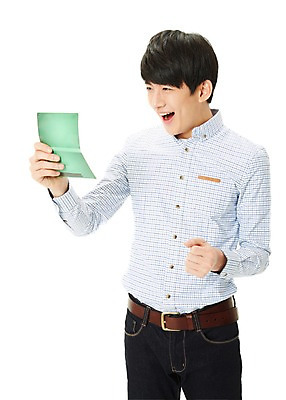 포토 JPG 스튜디오촬영 학생 남자 대학생 셔츠 모션 새출발 실내 한명 서기 미소 웃음 들기 누끼 사람 동양인 손짓 20대 성인 캐주얼 캠퍼스라이프 주먹 저축 한국인 신학기 신입생 통장 남자만 남자한명만 성인남자만 청년만 청년남자만 청년남자한명만 성인한명만 성인남자한명만 성인만 국내포토 1 라이프스타일 옷 상의 새로움 표정 인종 청년 내부 금융 출발 파일형식