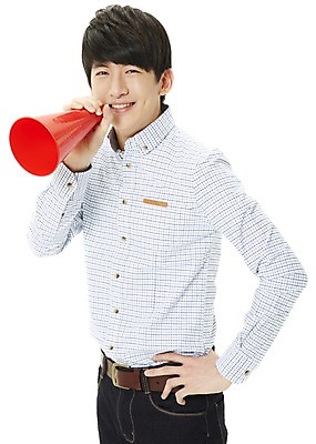 포토 JPG 스튜디오촬영 학생 남자 대학생 허리손 셔츠 모션 새출발 안내 실내 한명 서기 미소 웃음 들기 누끼 사람 동양인 20대 성인 캐주얼 캠퍼스라이프 확성기 한국인 알림 신학기 신입생 남자만 남자한명만 성인남자만 청년만 청년남자만 청년남자한명만 성인한명만 성인남자한명만 성인만 국내포토 1 라이프스타일 옷 포즈 상의 새로움 표정 인종 청년 내부 출발 파일형식