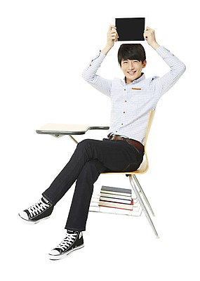 포토 JPG 스튜디오촬영 전신 학생 남자 대학생 셔츠 의자 모션 새출발 실내 한명 미소 웃음 들기 누끼 사람 앉기 동양인 20대 성인 앞모습 책 캐주얼 태블릿 캠퍼스라이프 한국인 책상 신학기 신입생 남자만 남자한명만 성인남자만 청년만 청년남자만 청년남자한명만 성인한명만 성인남자한명만 성인만 국내포토 1 라이프스타일 옷 뷰포인트 가구 상의 새로움 표정 인종 청년 내부 전자제품 스마트기기 출발 파일형식