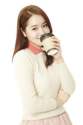 포토 JPG 스튜디오촬영 학생 여자 커피 대학생 모션 티타임 새출발 실내 한명 서기 미소 웃음 들기 누끼 사람 동양인 상반신 20대 성인 캐주얼 치마 캠퍼스라이프 한국인 종이컵 신학기 신입생 테이크아웃 여대생 여자만 여자한명만 성인여자만 청년만 청년여자만 성인한명만 청년여자한명만 성인여자한명만 성인만 국내포토 1 라이프스타일 옷 음료 하의 휴식 새로움 표정 인종 청년 내부 컵 일회용 출발 파일형식