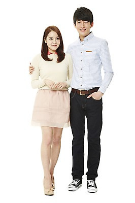 포토 JPG 스튜디오촬영 전신 학생 커플 여자 남자 한쌍 구두 대학생 셔츠 모션 새출발 실내 서기 미소 웃음 누끼 사람 동양인 20대 성인 두명 앞모습 캐주얼 치마 캠퍼스라이프 한국인 쌍 하이힐 신학기 신입생 청년만 성인만 국내포토 라이프스타일 옷 뷰포인트 신발 상의 관계 하의 새로움 표정 인종 청년 내부 여성화 출발 파일형식