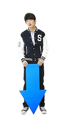 포토 JPG 스튜디오촬영 전신 학생 남자 화살표 대학생 모션 새출발 실내 한명 서기 누끼 사람 동양인 20대 성인 앞모습 캠퍼스라이프 점퍼 한국인 좌절 하락 고민 신학기 신입생 성적 야구점퍼 과복 남자만 남자한명만 성인남자만 청년만 청년남자만 청년남자한명만 성인한명만 성인남자한명만 성인만 국내포토 1 라이프스타일 옷 교육 감정 뷰포인트 컨셉 새로움 인종 청년 내부 외투 출발 파일형식