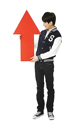 포토 JPG 스튜디오촬영 전신 학생 남자 화살표 대학생 모션 새출발 실내 한명 서기 미소 웃음 들기 누끼 사람 동양인 20대 성인 캠퍼스라이프 점퍼 한국인 신학기 신입생 상승 성적 야구점퍼 과복 남자만 남자한명만 성인남자만 청년만 청년남자만 청년남자한명만 성인한명만 성인남자한명만 성인만 국내포토 1 라이프스타일 옷 교육 컨셉 새로움 표정 인종 청년 내부 외투 출발 파일형식