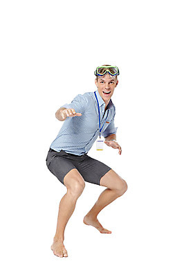 포토 JPG 스튜디오촬영 전신 서양인 외국인 남자 비즈니스 모션 실내 한명 서기 미소 사람 20대 성인 앞모습 직장인 비즈니스맨 서핑 물안경 사원증 청년만 청년남자만 청년남자한명만 성인남자한명만 국내포토 직업 1 뷰포인트 표정 인종 청년 내부 수상스포츠 수영용품 남자만 남자한명만 성인남자만 성인만 파일형식