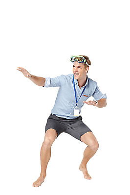 포토 JPG 스튜디오촬영 전신 서양인 외국인 응시 남자 비즈니스 모션 실내 한명 서기 미소 사람 손짓 20대 성인 앞모습 직장인 비즈니스맨 서핑 물안경 사원증 청년만 청년남자만 청년남자한명만 성인남자한명만 국내포토 직업 1 시선 뷰포인트 표정 인종 청년 내부 수상스포츠 수영용품 남자만 남자한명만 성인남자만 성인만 파일형식